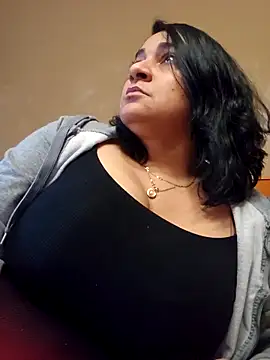 paulinaDiaz1 online show from October 2025 05:36:02 PM