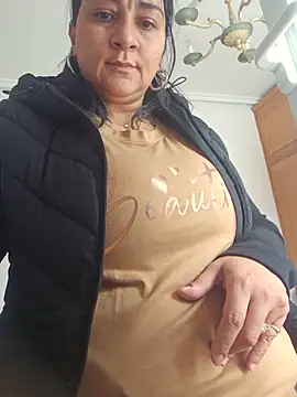 Snapshot of paulinaDiaz1 chatting on May 2026 01:19:02 PM paulinaDiaz1 online show from May 2026 01:19:02 PM
