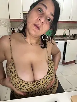 paulinaDiaz1 online show from March 2025 08:43:01 PM