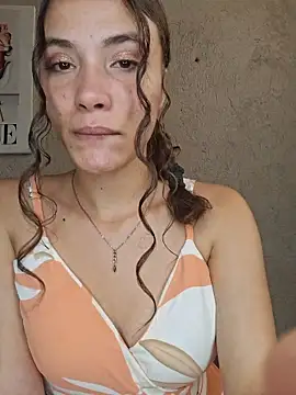 HelenHoltz online show from November 2025 08:31:02 PM