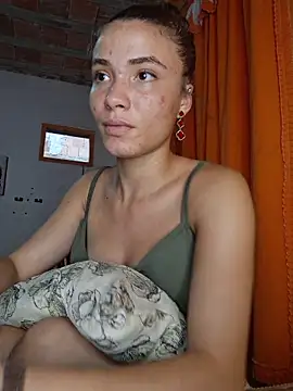 HelenHoltz online show from January 2026 07:56:02 PM