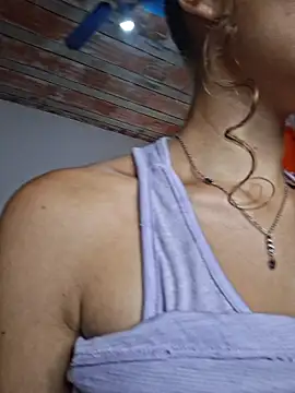 HelenHoltz online show from March 2026 02:43:01 PM