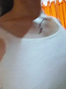 HelenHoltz online show from March 2026 06:11:01 PM