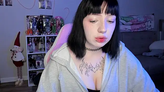 Snapshot of SweetieMollyy chatting on November 2025 10:26:02 AM SweetieMollyy online show from November 2025 10:26:02 AM