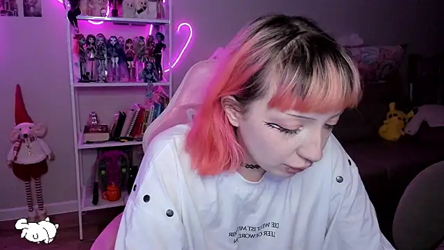 Snapshot of SweetieMollyy chatting on November 2025 01:16:01 PM SweetieMollyy online show from November 2025 01:16:01 PM