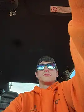 bigdckstud online show from February 2026 04:29:02 PM