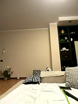 MichelleCara online show from December 2025 09:55:01 AM