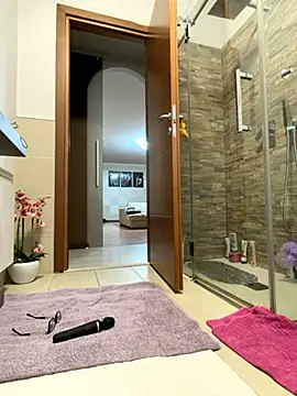 MichelleCara online show from November 2025 08:37:01 AM