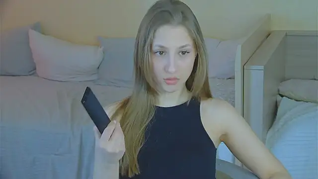 BritneyCruze online show from March 2026 09:45:01 AM