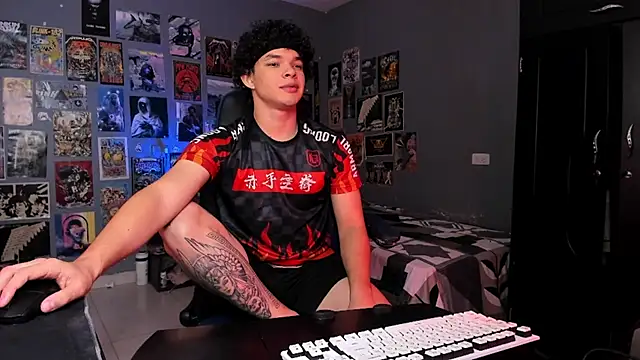 Snapshot of soy_ian_ chatting on February 2025 09:45:02 PM soy ian online show from February 2025 09:45:02 PM