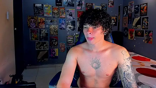 Snapshot of soy_ian_ chatting on September 2025 06:09:01 AM soy ian online show from September 2025 06:09:01 AM