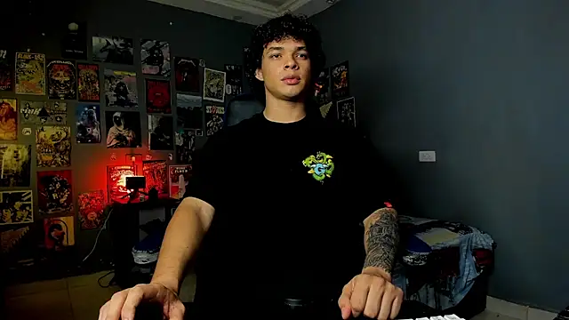 Snapshot of soy_ian_ chatting on March 2025 03:32:02 AM soy ian online show from March 2025 03:32:02 AM