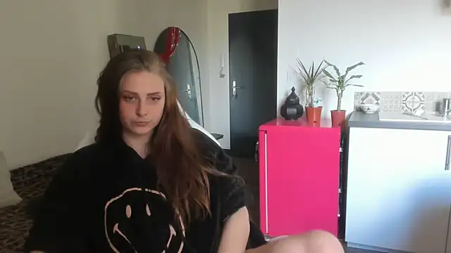 Snapshot of ce_leste__ chatting on May 2026 02:52:01 PM ce leste online show from May 2026 02:52:01 PM