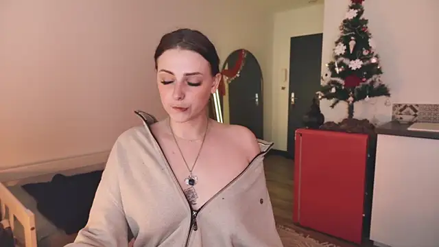 ce leste   online show from November 2025 06:19:01 PM