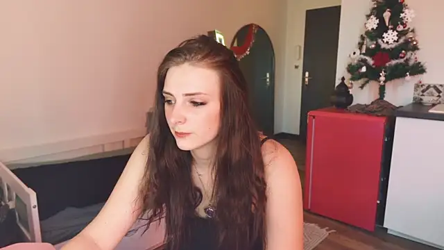 ce leste   online show from December 2025 03:44:02 PM