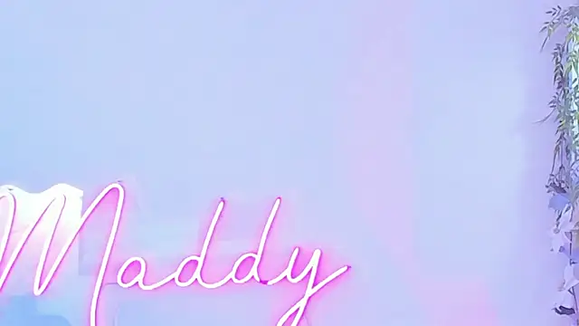 MaddyParisi online show from March 2025 07:31:02 PM