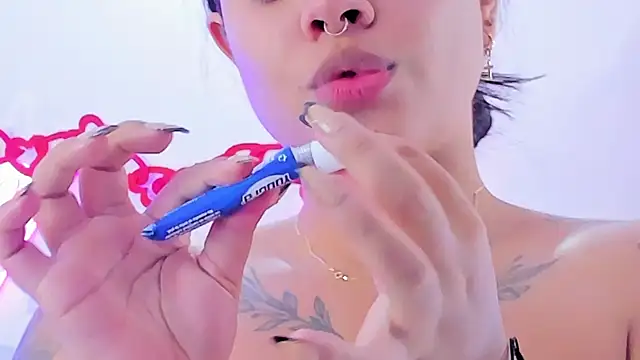 MaddyParisi online show from March 2025 12:12:02 AM