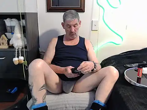 ChunkyMonkey007 online show from December 2025 05:39:02 AM