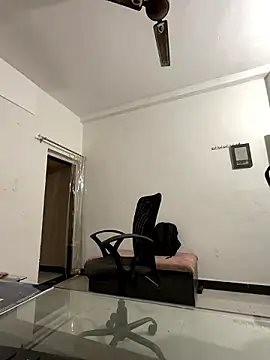 real meet girl finding in online show from December 2024 10:51:01 AM