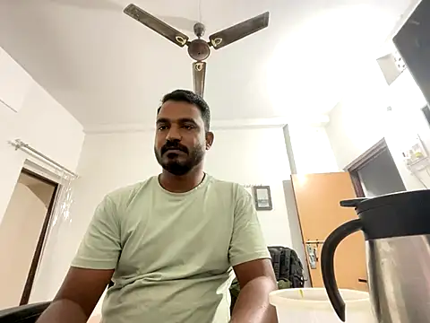 real meet girl finding in online show from December 2024 12:34:01 PM