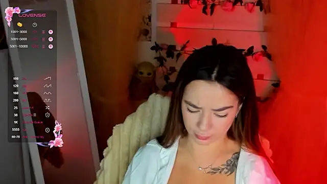 Snapshot of Bella_XO chatting on July 2026 07:04:01 AM Bella XO online show from July 2026 07:04:01 AM
