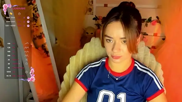 Snapshot of Bella_XO chatting on July 2026 06:24:02 AM Bella XO online show from July 2026 06:24:02 AM