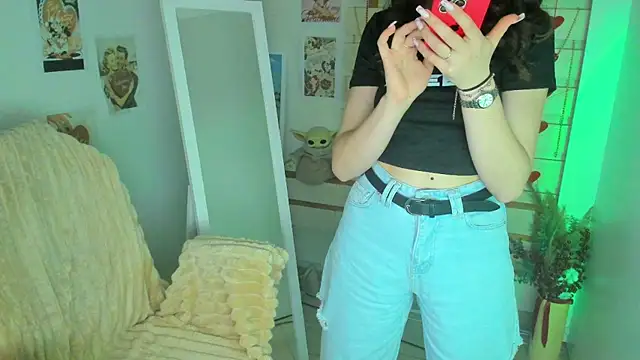 Bella XO online show from April 2026 07:45:01 AM