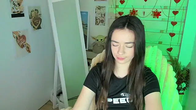 Bella XO online show from April 2026 06:31:02 AM