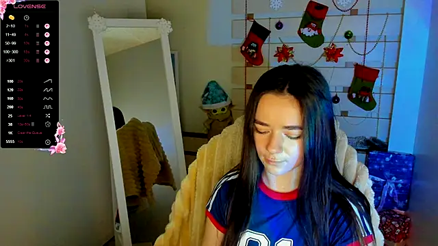 Bella XO online show from December 2025 01:35:02 PM