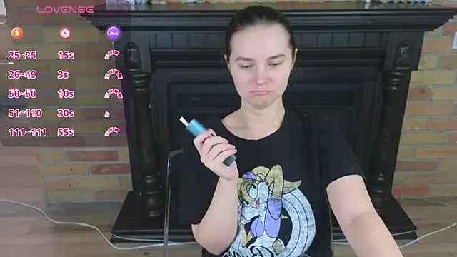 Snapshot of Ellie_Sunset chatting on June 2026 07:41:01 AM Ellie Sunset online show from June 2026 07:41:01 AM