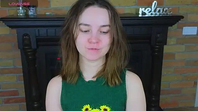 Ellie Sunset online show from March 2026 10:49:02 AM