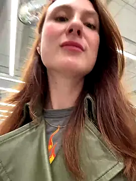 Dina Tease online show from September 2025 12:42:02 PM