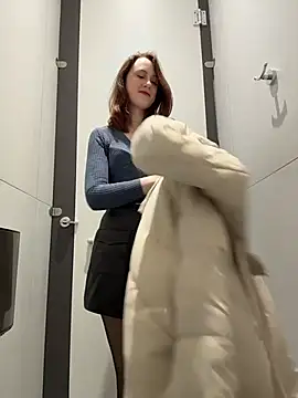 Dina Tease online show from February 2026 11:21:01 AM