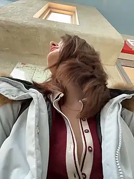 Dina Tease online show from February 2026 11:10:02 AM