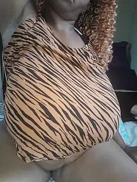 KweenDiary28 online show from December 2024 09:43:02 AM