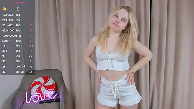 OdetteHarwick online show from March 2026 06:04:01 PM