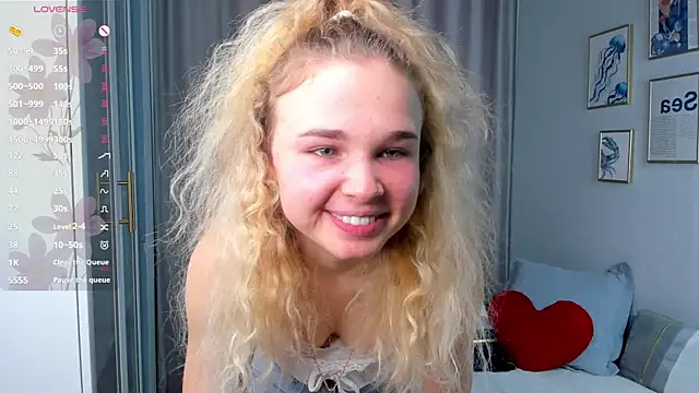 OdetteHarwick online show from October 2025 08:26:02 AM
