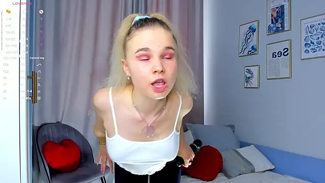 OdetteHarwick online show from September 2025 08:10:01 AM
