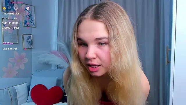 OdetteHarwick online show from October 2025 07:40:01 AM