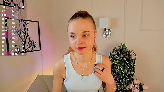 OdetteHarwick online show from March 2025 08:08:02 PM
