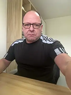 coupleLatinaLovers online show from February 2026 10:50:01 AM