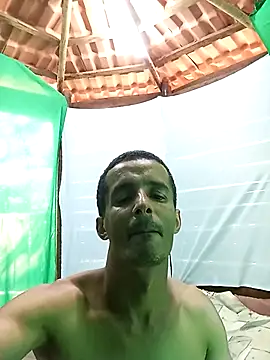 Snapshot of morenogato100 chatting on April 2026 01:07:02 PM morenogato100 online show from April 2026 01:07:02 PM