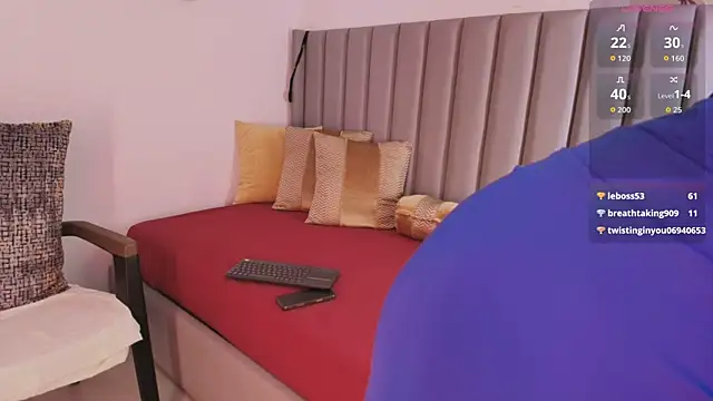 Saray M  online show from November 2025 05:27:02 PM