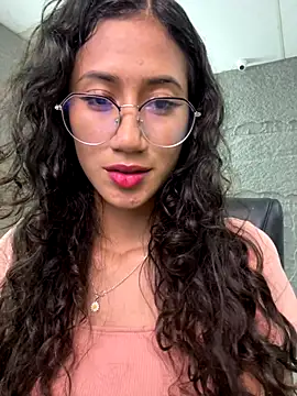 KaitlynLoveCam online show from November 2025 09:40:01 PM