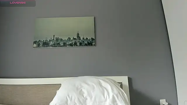 yumisunn online show from October 2025 04:02:02 AM