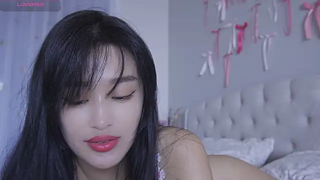 Snapshot of yumisunn chatting on March 2026 04:01:01 AM yumisunn online show from March 2026 04:01:01 AM