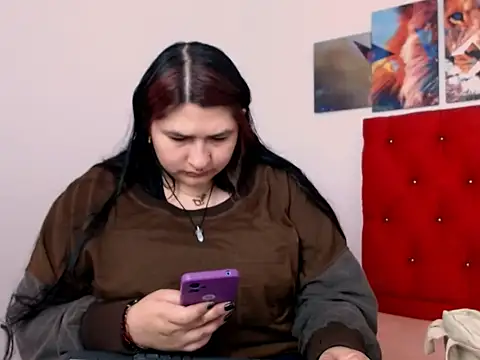  69HONRY online show from November 2025 01:00:02 PM