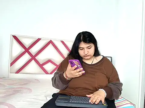  69HONRY online show from September 2025 01:47:02 PM
