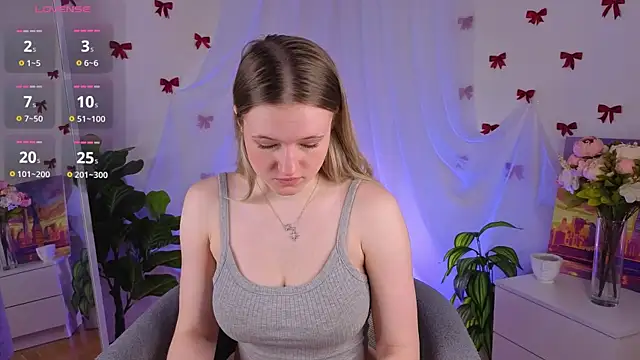 MaydaFoulk online show from March 2026 01:13:01 AM