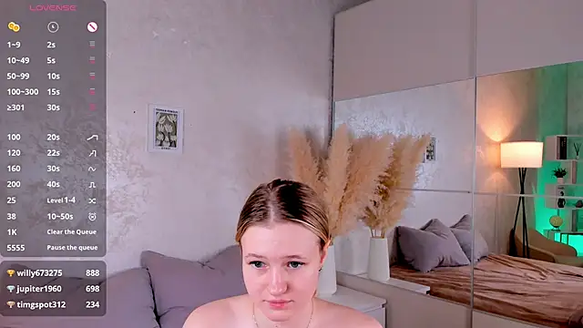MaydaFoulk online show from March 2025 02:48:01 AM